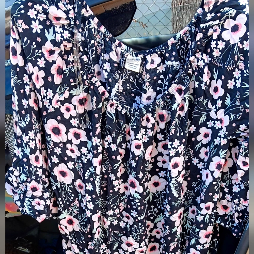 TERRA & SKY SHORT SLEEVE BLOUSE